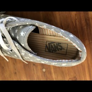 Starry Vans tennis shoes